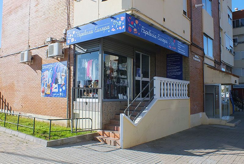 papeleria_europa_huelva_04 Europa Singular, taller de productos personalizados, merchandising, regalos de empresa, impresión y servicios de copistería en Huelva